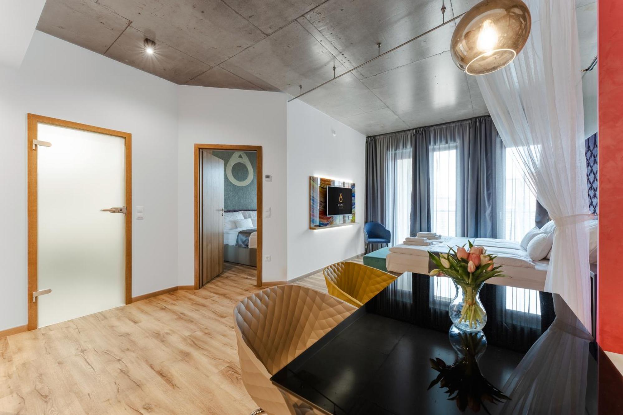 Onyx Luxury Budapest Exterior foto