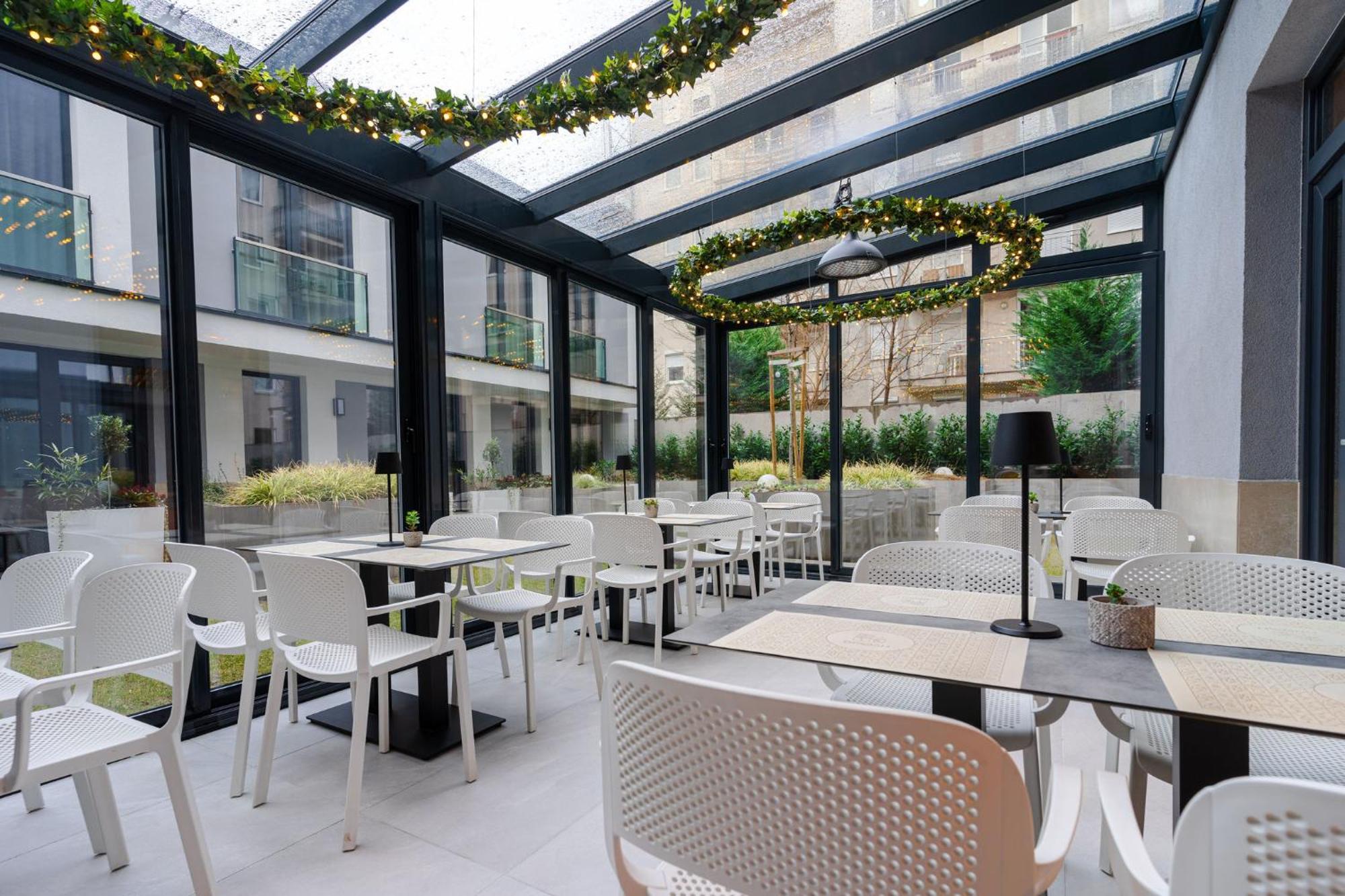 Onyx Luxury Budapest Exterior foto